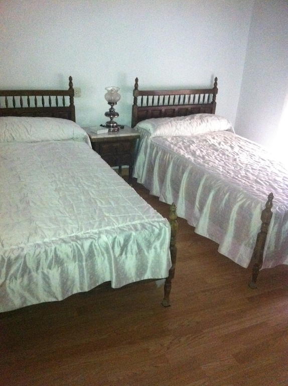 Pension Ruiz Linares  Zimmer foto